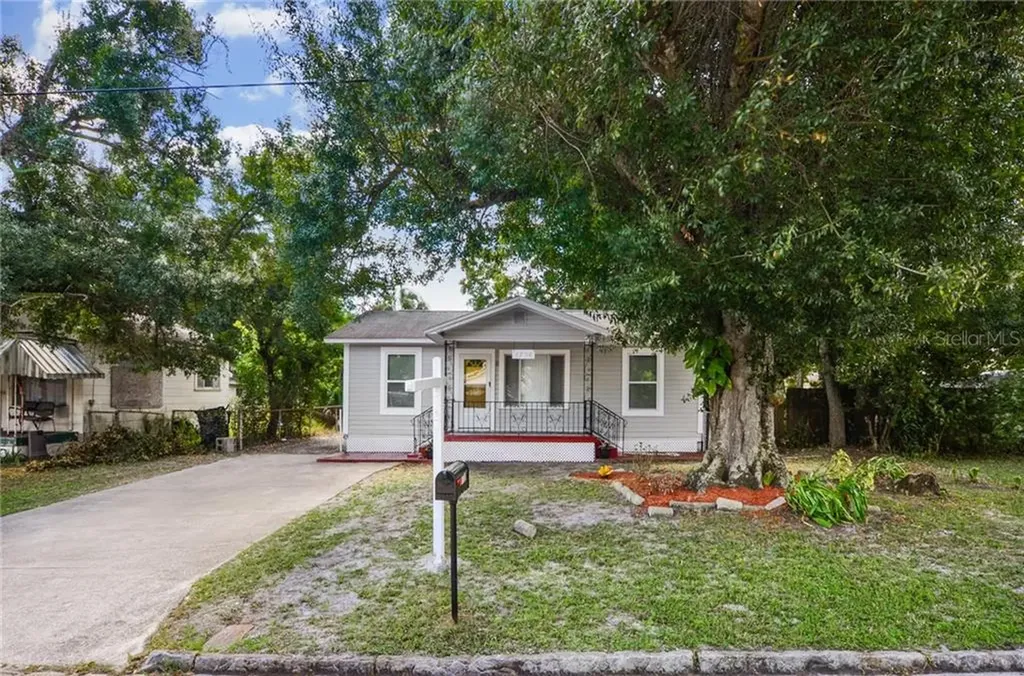 1738 W Saint Louis Street Tampa FL 33607