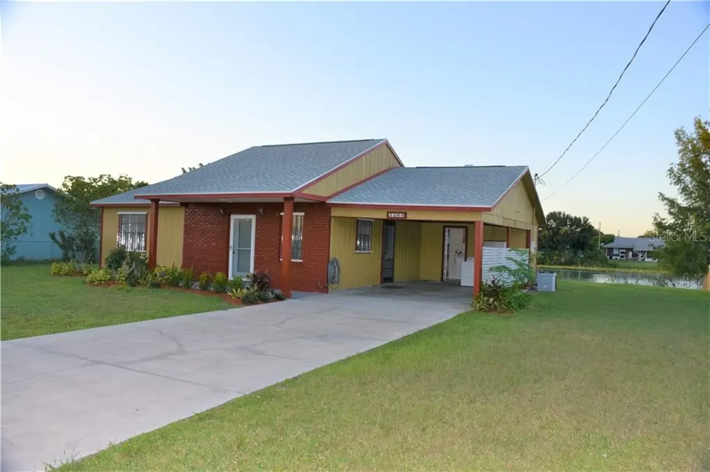 2361 SE 27th Street Okeechobee FL 34974