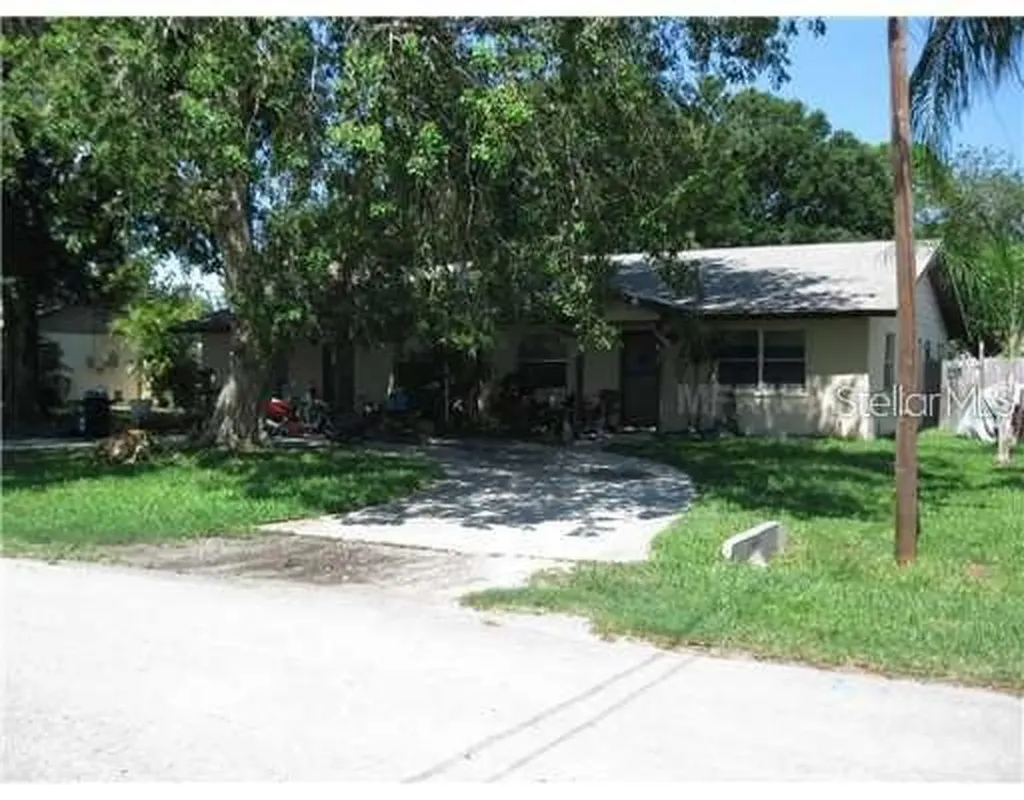 4503-4505 60th Street Court W Bradenton FL 34210