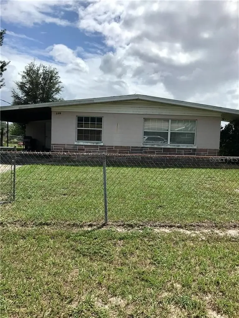 113 Shirley Court Eagle Lake FL 33839
