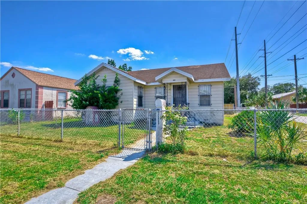 2401 Corrine Street Tampa FL 33605