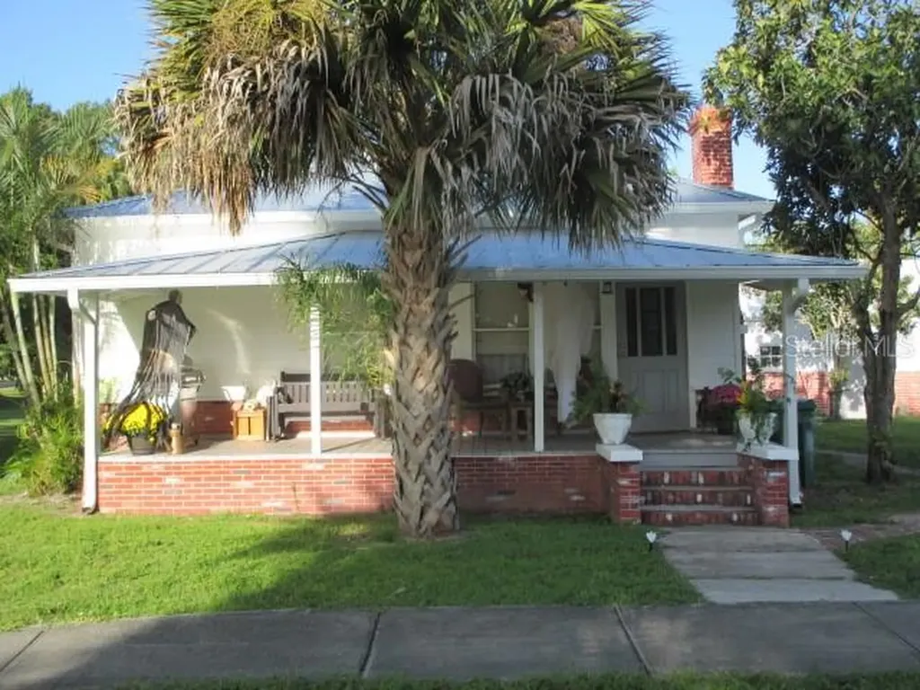 810 SW 3rd Avenue Okeechobee FL 34974
