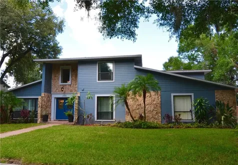 13550 Lake Magdalene Drive Tampa FL 33613