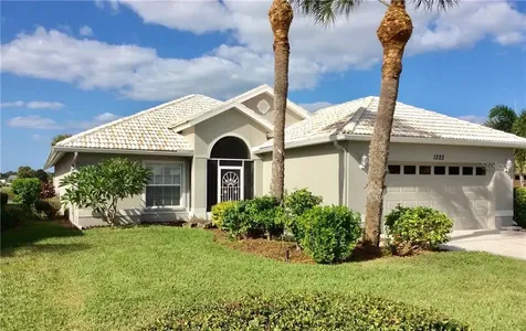 1323 Berkshire Court Venice FL 34292