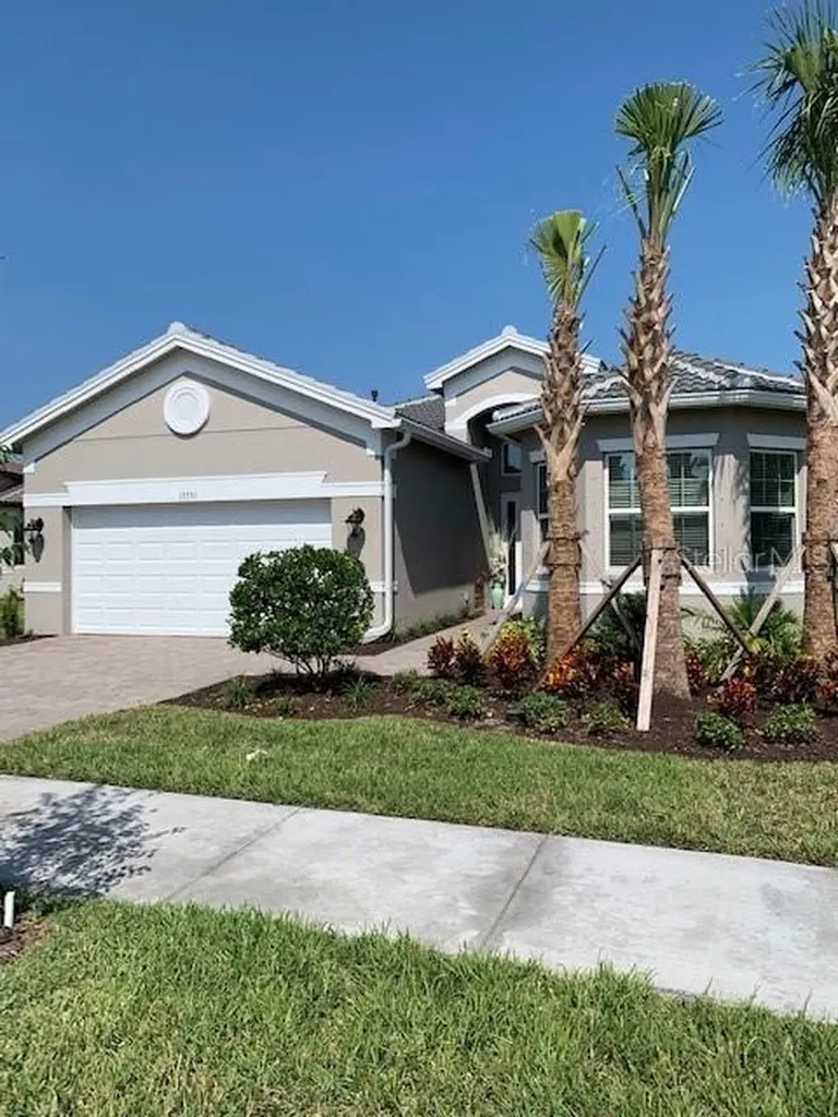 15551 Corona Del Mar Drive Wimauma FL 33598