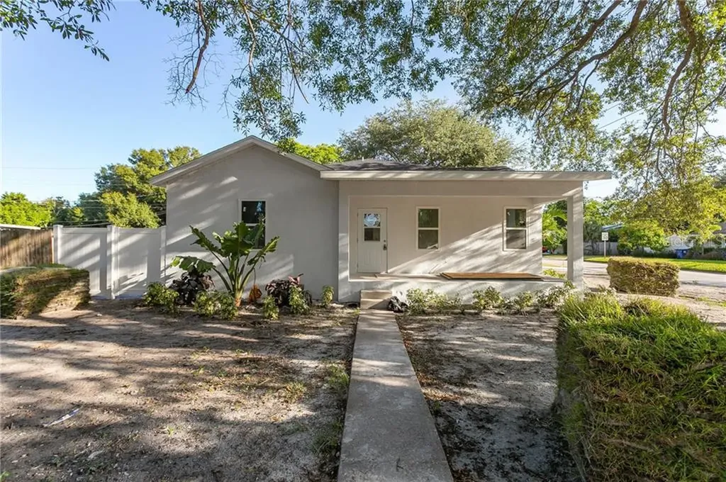 4001 10th Avenue N St Petersburg FL 33713