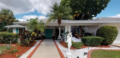 4829 W Country Club Drive Sarasota FL 34243
