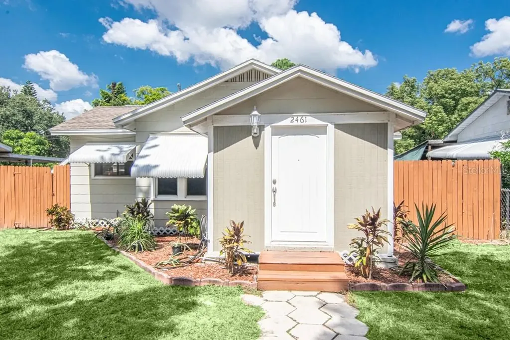 2461 32nd Avenue N St Petersburg FL 33713