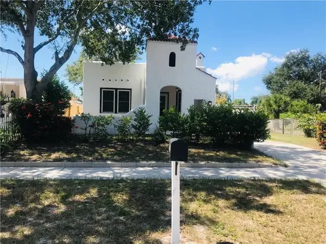 541 54th Street S St Petersburg FL 33707