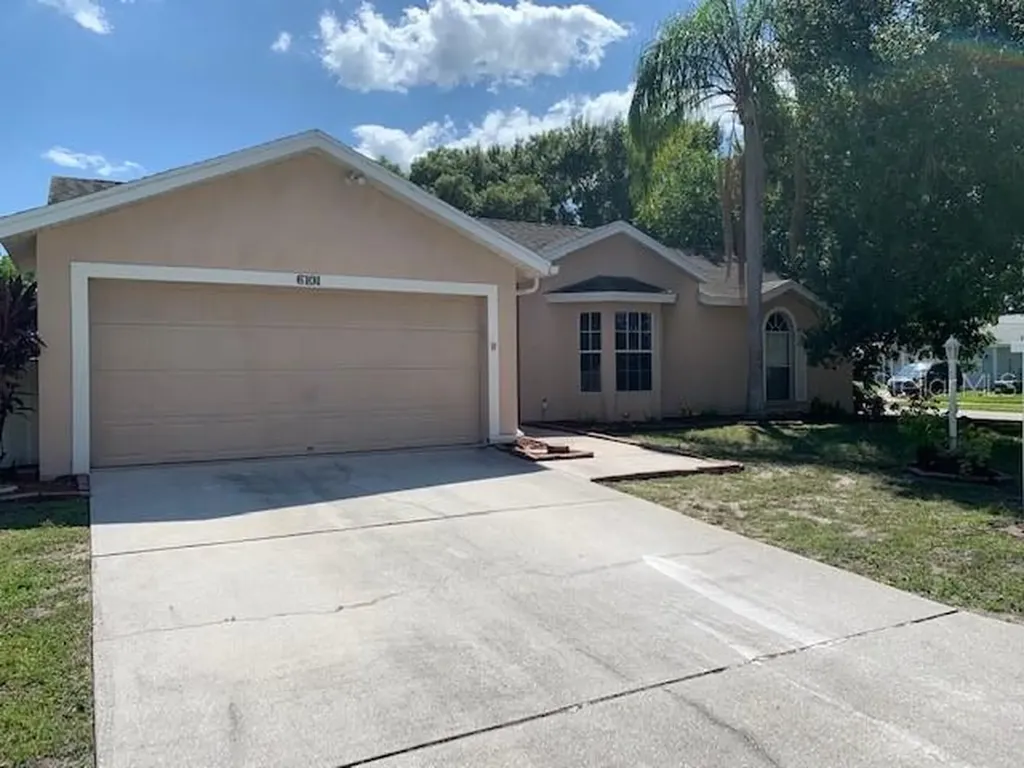 6101 65th Court E Palmetto FL 34221