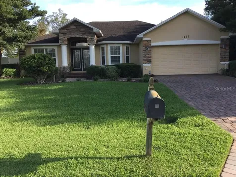 1227 Lake Loop Winter Haven FL 33880