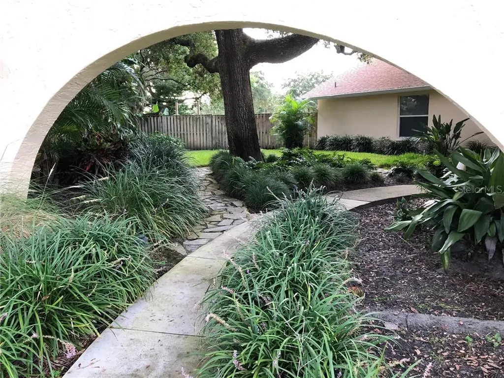 2031 Larchmont Way Clearwater FL 33764