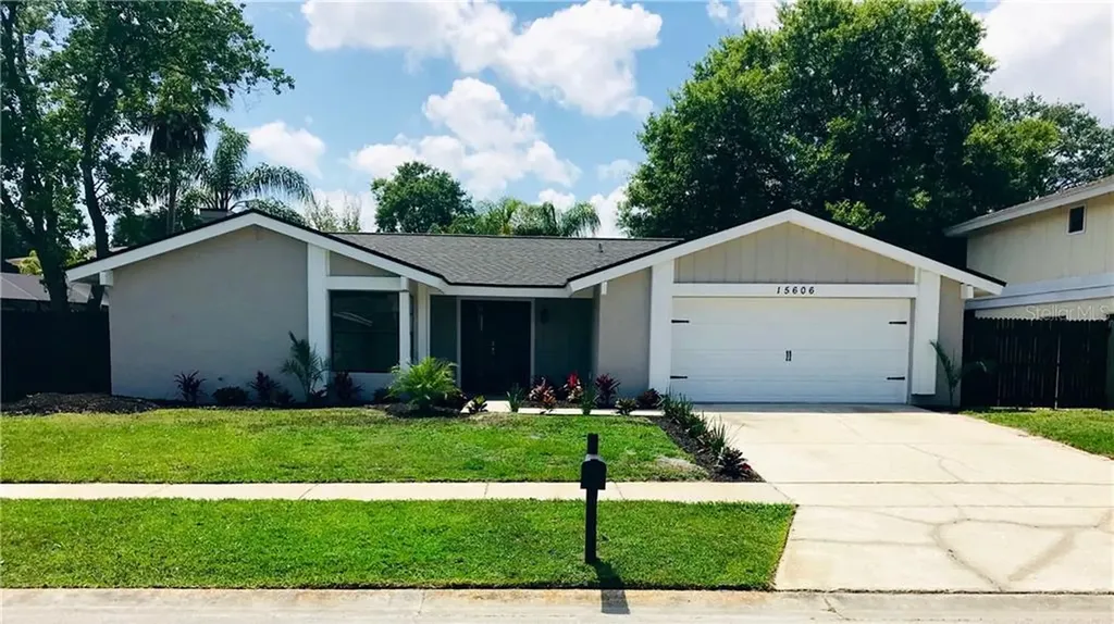 15606 Deerglen Drive Tampa FL 33624