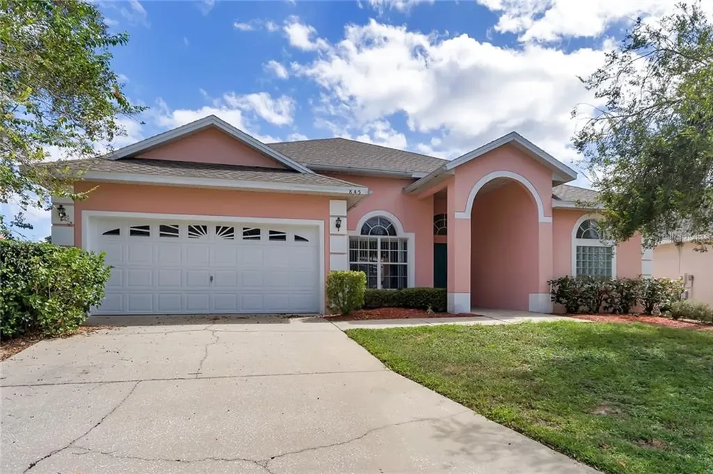 845 Montana Avenue Davenport FL 33897