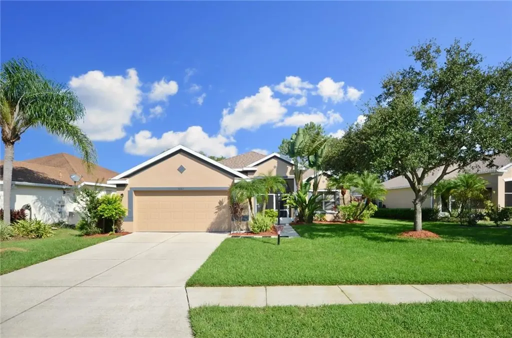6641 Cheswick Street Sarasota FL 34243