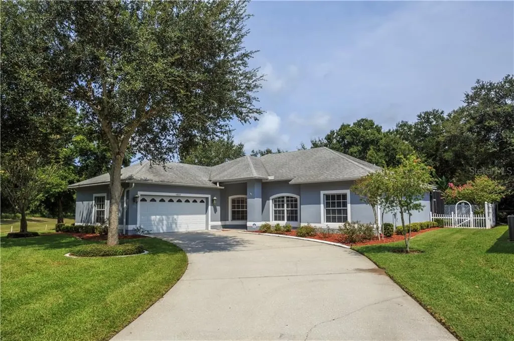 1605 Shadowood Court Apopka FL 32712