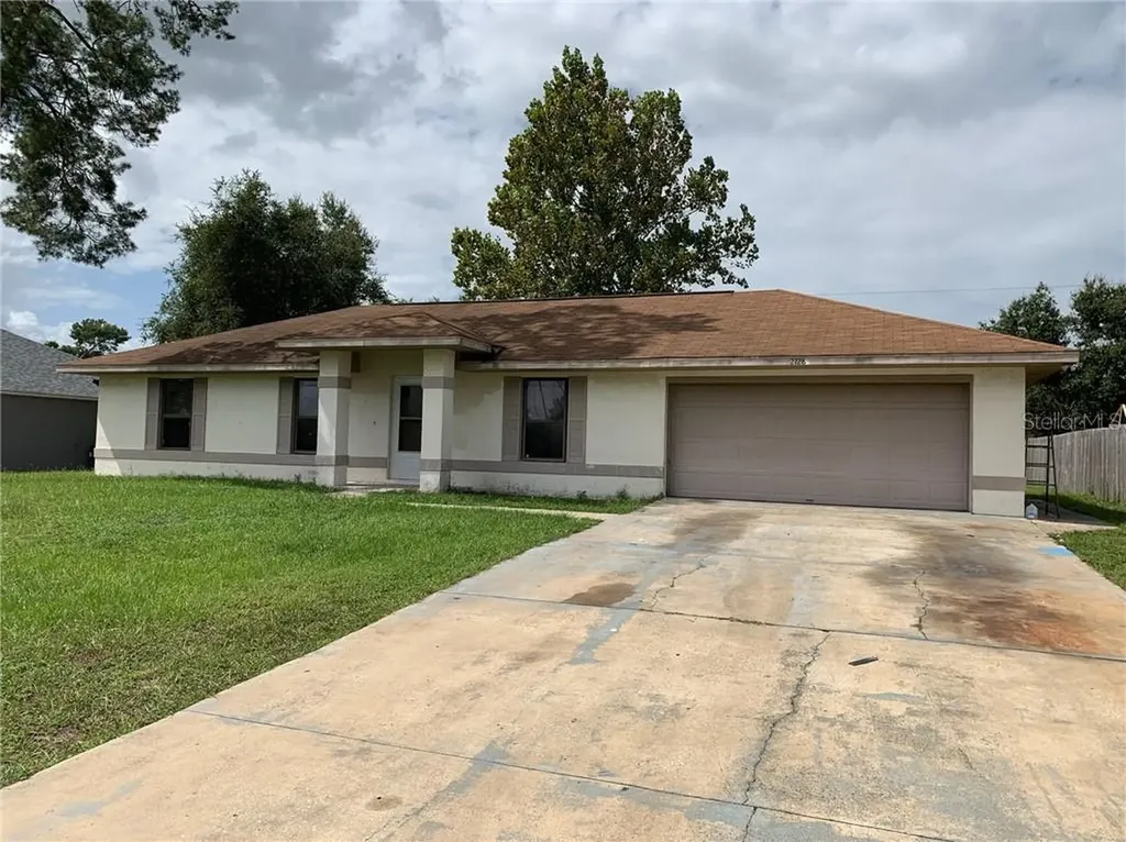 2728 Courtland Boulevard Deltona FL 32738