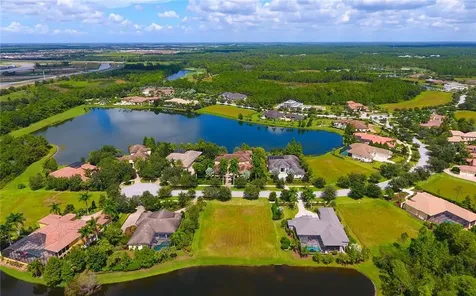 8333 Farington Court Bradenton FL 34202