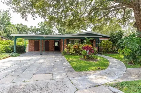 2906 W Price Avenue Tampa FL 33611