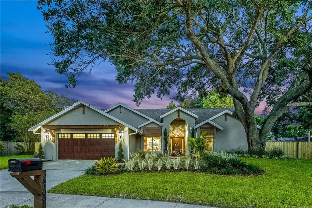 2709 Saxony Court E Clearwater FL 33761