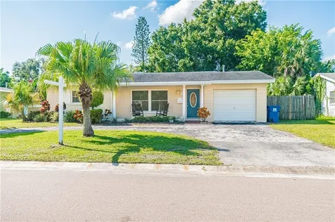 228 45th Avenue NE St Petersburg FL 33703