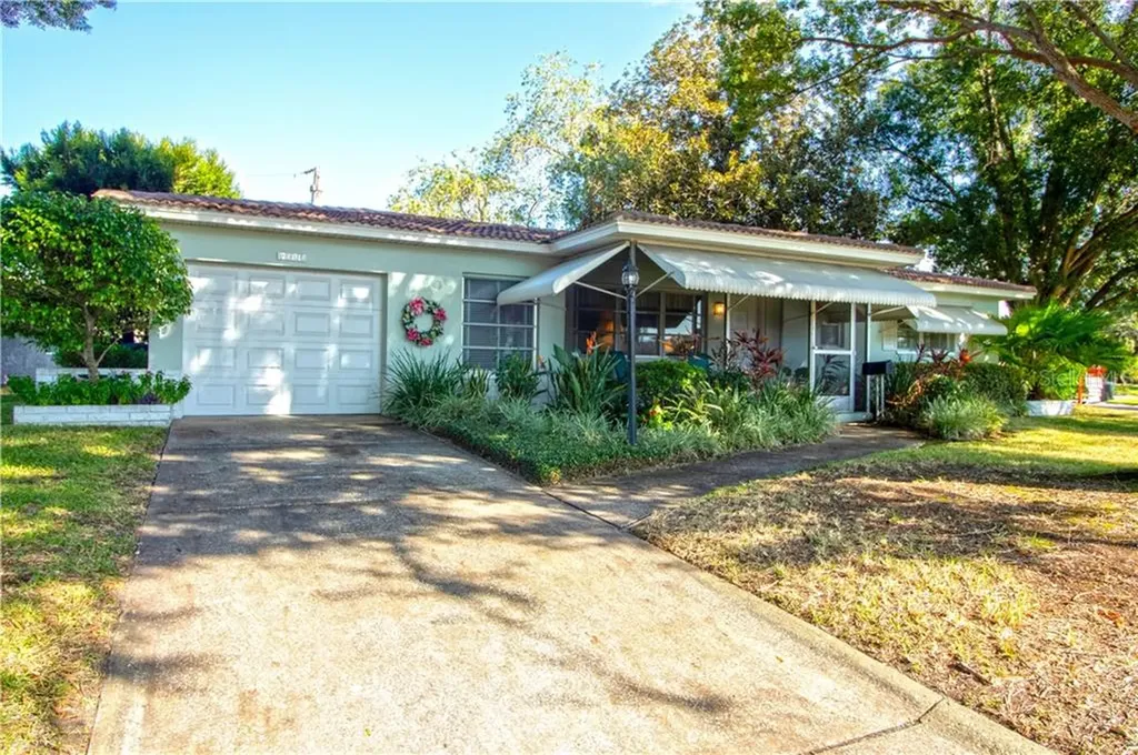 2100 37th Street N St Petersburg FL 33713