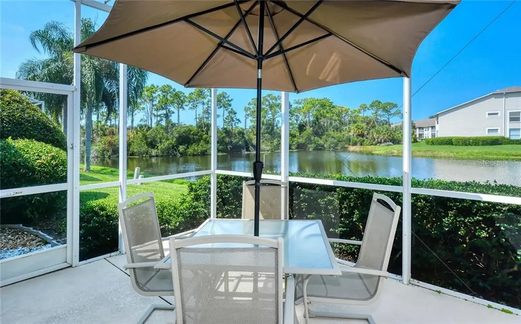 9533 Forest Hills Circle Sarasota FL 34238