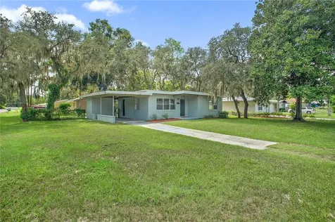 2201 Hutchinson Avenue Leesburg FL 34748