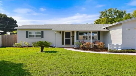 5928 31st Avenue N St Petersburg FL 33710