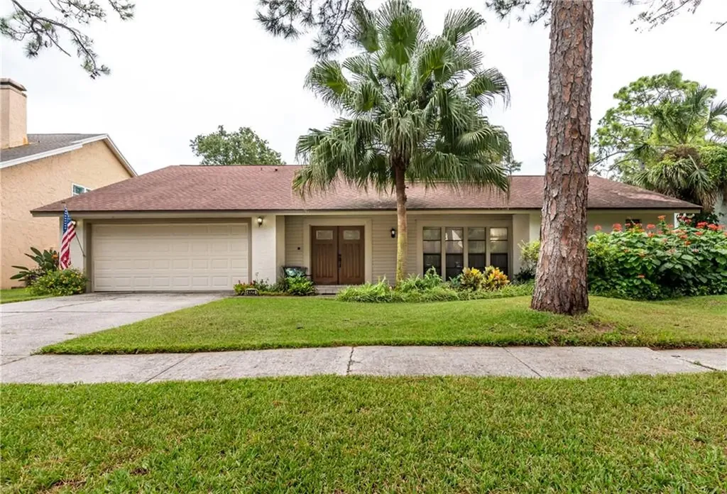 4523 Pine Hollow Drive Tampa FL 33624