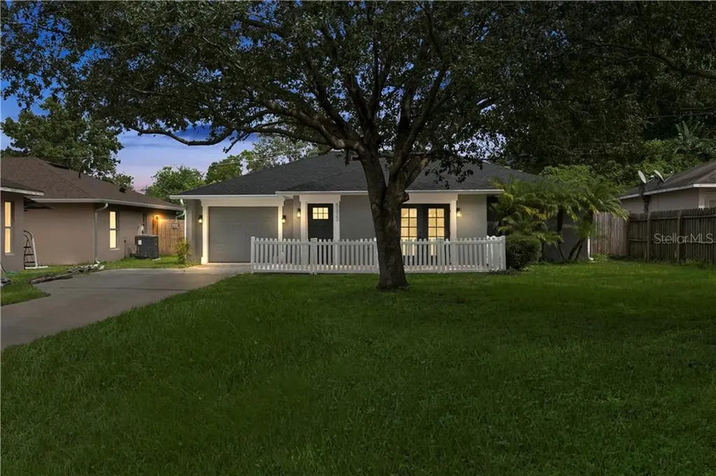 5323 Andrus Avenue Orlando FL 32810