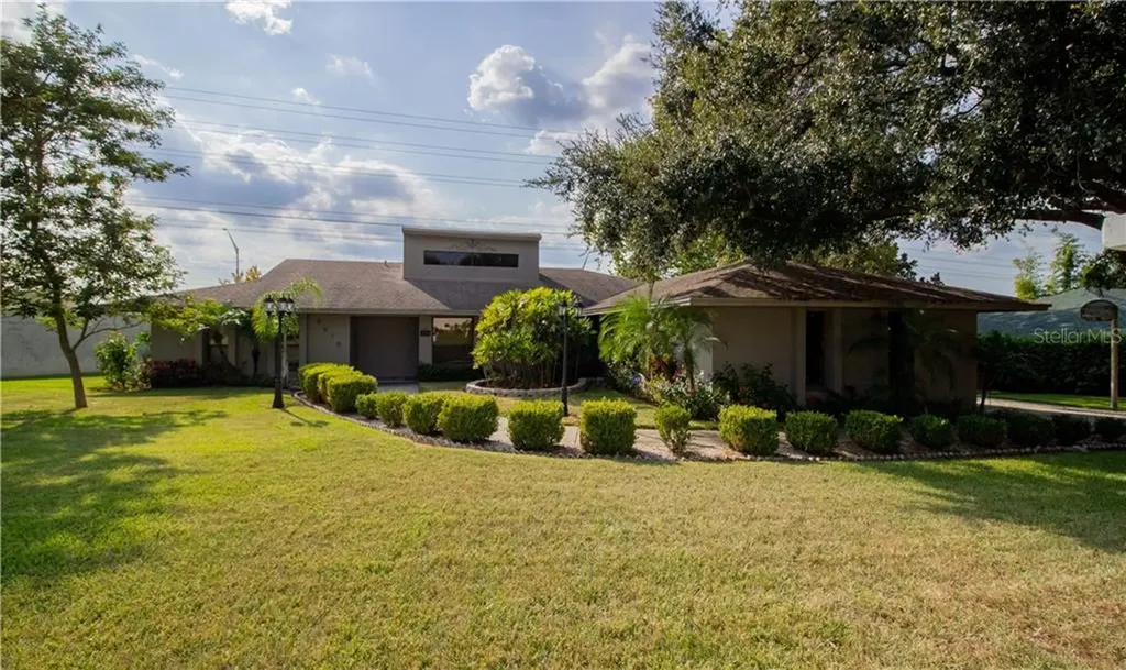 5419 Club Hill W Lakeland FL 33812