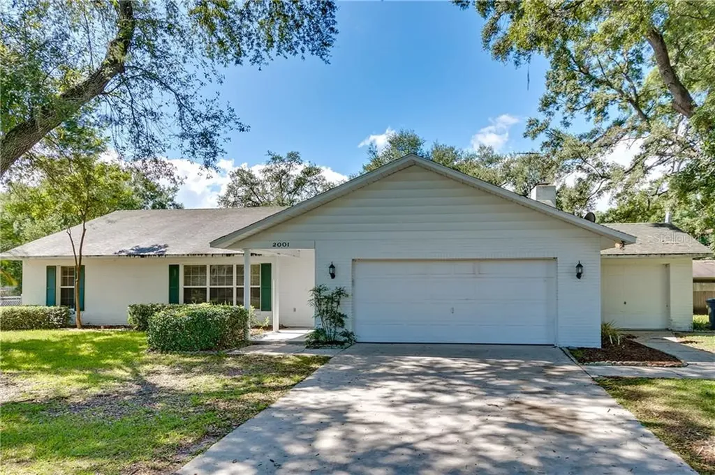 2001 Kirkland Lake Drive Auburndale FL 33823