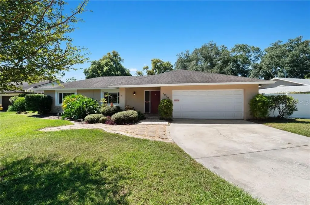 5036 Barcelona Street Orlando FL 32807
