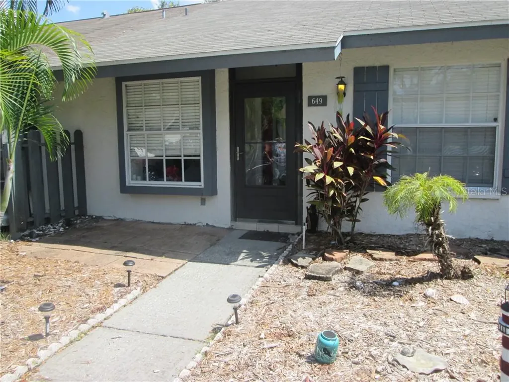 649 Laguna Vista Court Largo FL 33771