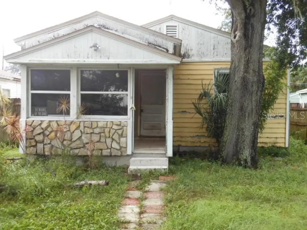 5006 8th Avenue S Gulfport FL 33707