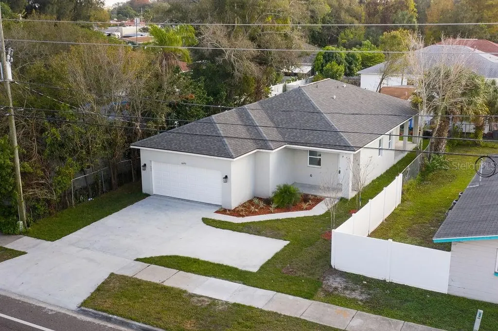 6690 54th Avenue N St Petersburg FL 33709