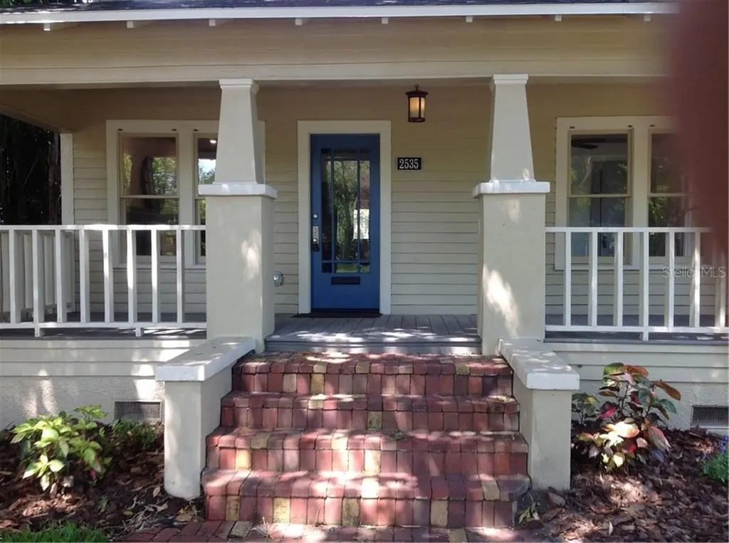 2535 Burlington Avenue N St Petersburg FL 33713