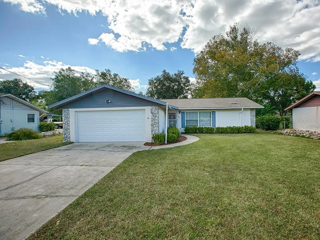 11848 SE 72nd Court Road Belleview FL 34420