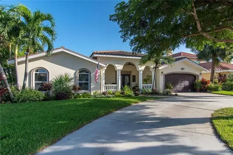 2075 Michigan Avenue NE St Petersburg FL 33703