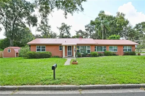 1110 E 5th Avenue Mount Dora FL 32757