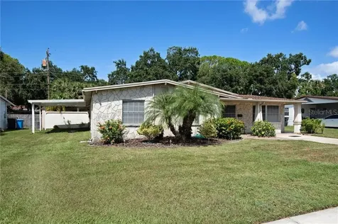 7905 W Paris Street Tampa FL 33615