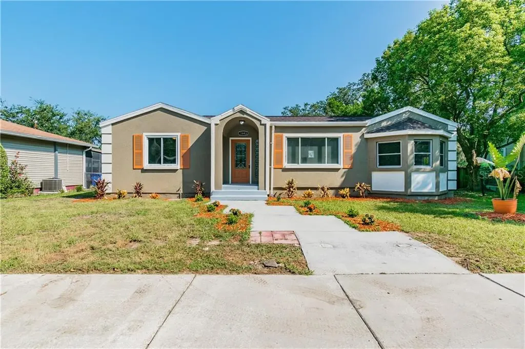 1643 49th Avenue N St Petersburg FL 33714