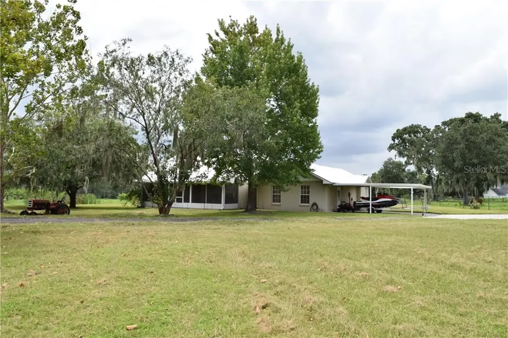 2206 Holden Lane Lithia FL 33547