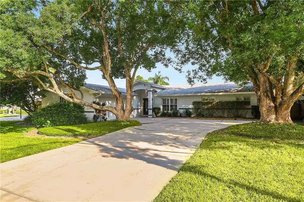601 Prairie Lake Drive Fern Park FL 32730