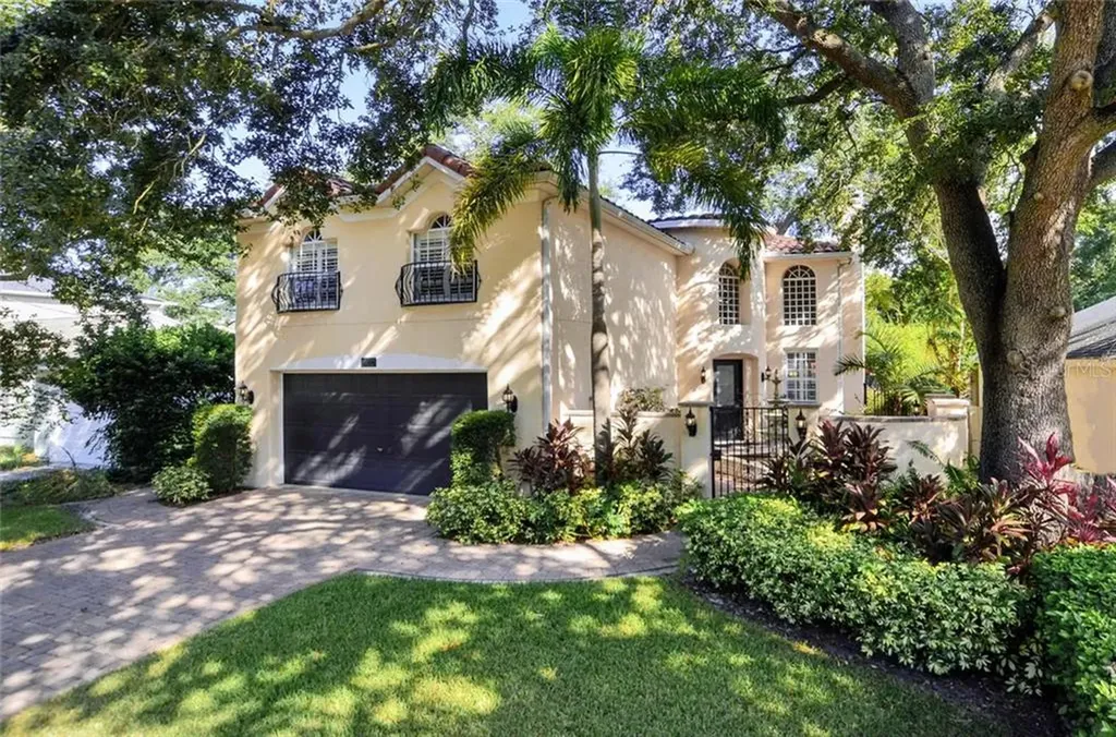 3905 W Vasconia Street Tampa FL 33629