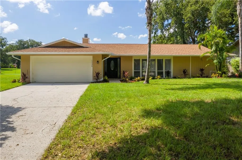 15324 Winding Creek Drive Tampa FL 33613