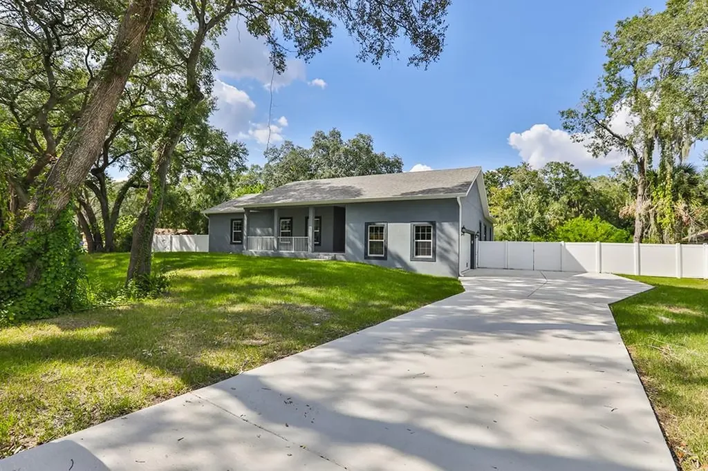 4804 21st Avenue S Tampa FL 33619