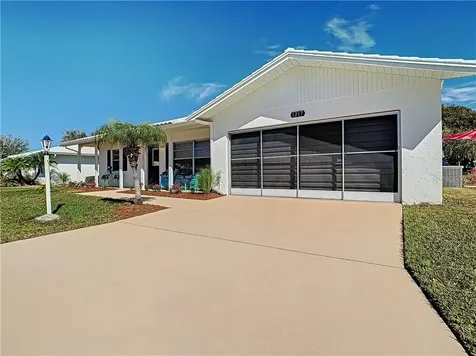 1217 Oakleaf Boulevard Bradenton FL 34208