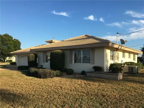 2101 W Marion Avenue Punta Gorda FL 33950